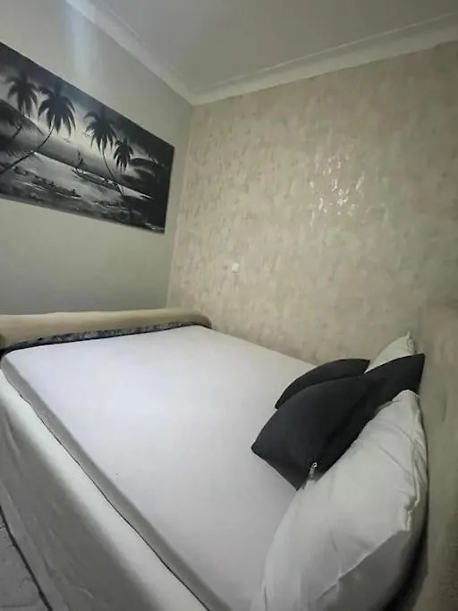 Satos Holiday Apartment 坎帕拉